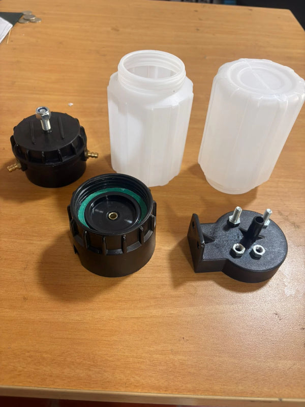 Aceitera tipo Westfalia empacada para despacho — foto real