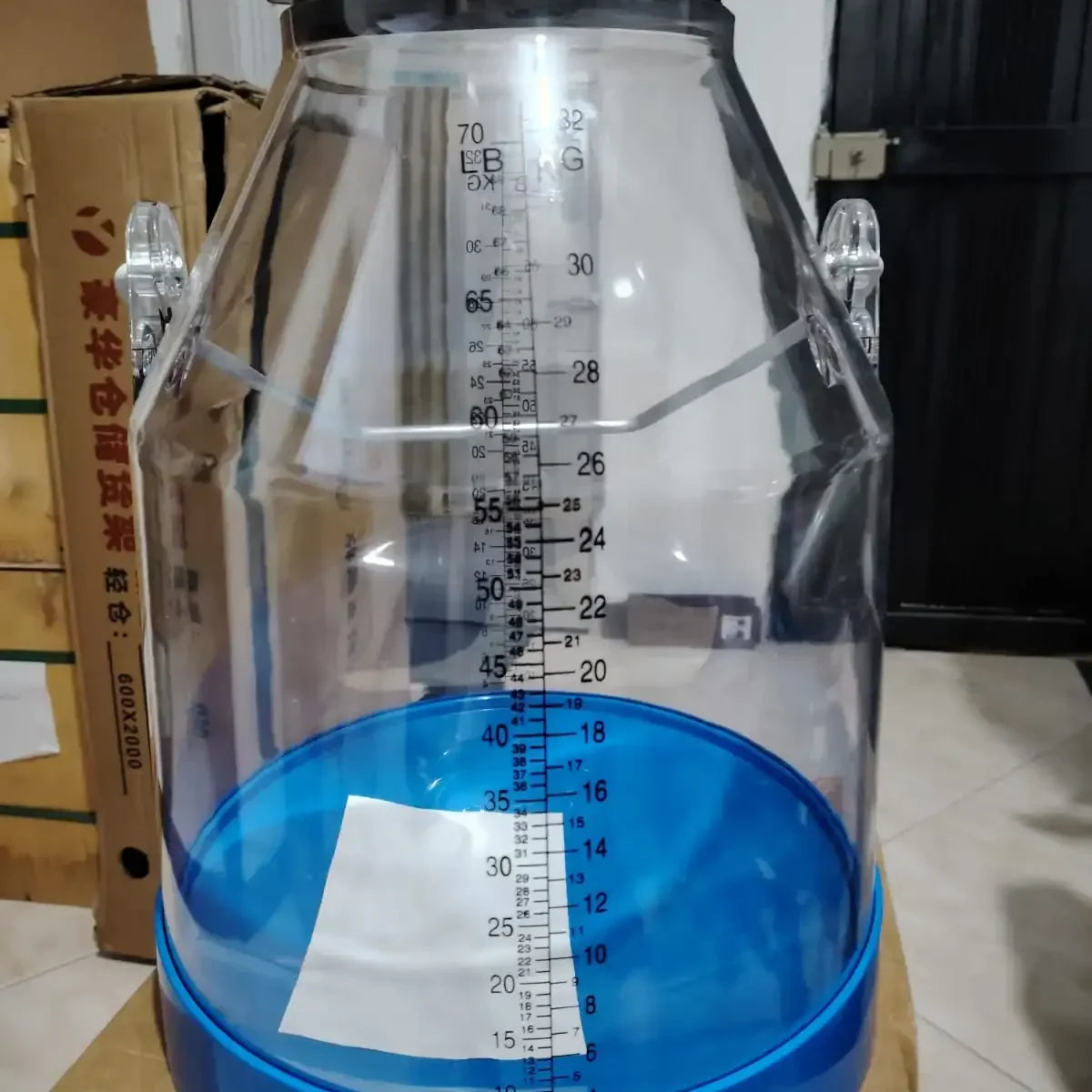 Cantina lechera de 32 litros con medición