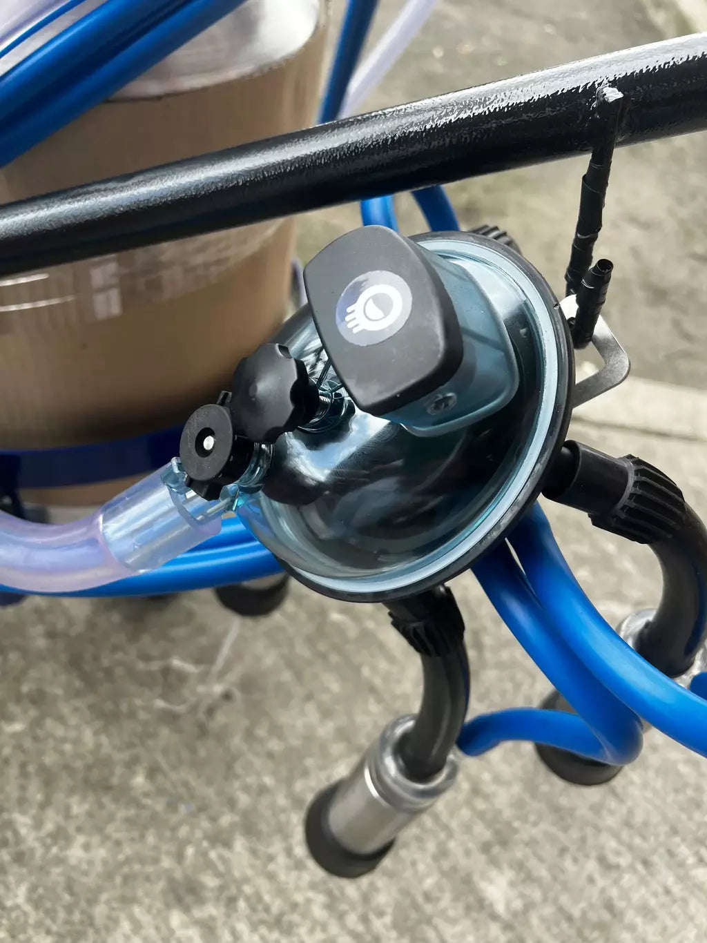 Unidad de ordeño con colector Orbic 240 cc, casquillos y pezoneras