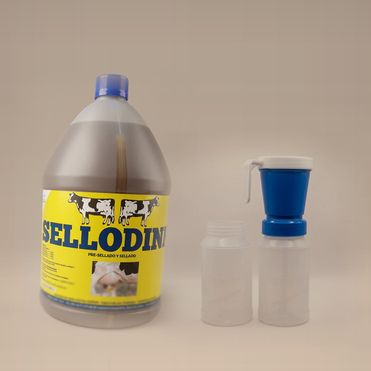 Combo para sellar pezones: galón de Sellodine y vaso sellador sin retorno con frasco de repuesto